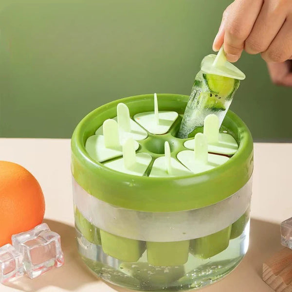 Portable ice cream molds for making frozen treats anytime, anywhere.